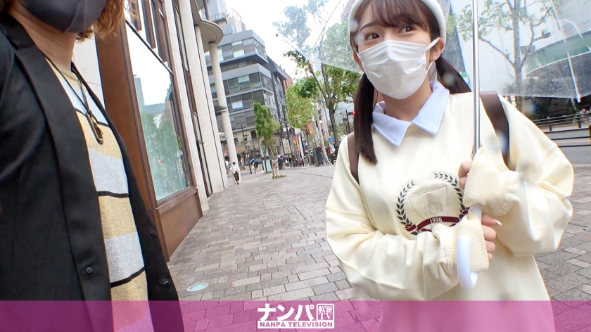 マジ軟派、初撮。 1817 かわいい19歳JDをホテルに連れ込み！『大人のおもちゃのモニター探してて～』と電マ責めすると…？極狭敏感マ●コは手マンで計4回も潮吹き！容赦ないピストンに喘ぎ声が部屋中に響かせる！
